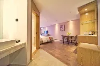 Back Street Boutique Hotel