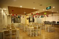 Sanyuesan Theme Hotel Hotel di Liannan Yao Autonomous County