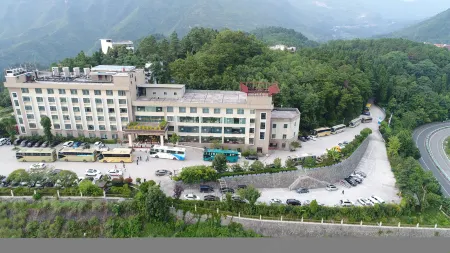 Pu’an Hot Spring Hotel