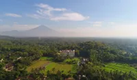 Plataran Heritage Borobudur Hotel Hotel dekat Kebon Lengkeng Borobudur