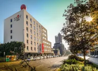 Stay Hotel Porto Centro Trindade Hotels near Livraria Lello