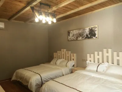 Anyu · Wooden House
