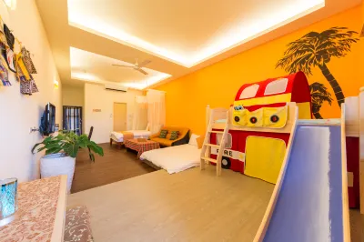 MAPLE Hostel Hotels in Ji‘an Railway Station/Container House Starbucks