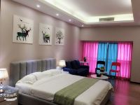 米兰国际公寓(广州东凌广场店) - 尊贵大床房