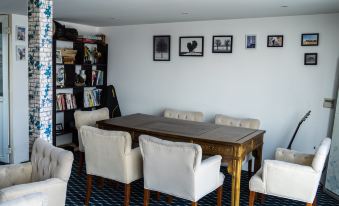 Haifeng Hotel