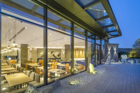 Holiday Inn Express Suzhou New District Отели рядом с достопримечательностью «Global Institute of Software Technology»