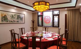 Longyuan Fengqi Resort Hotel