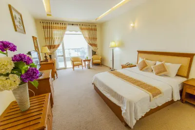 Khách sạn Thiên Ấn Riverside Các khách sạn gần Đầm Sen Thuận Phước