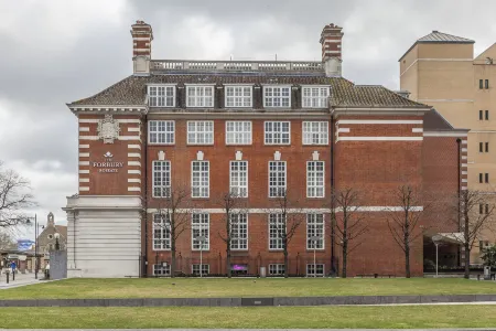 The Roseate Reading Отели рядом с достопримечательностью «Оракл»