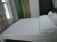 珠海浪漫之旅公寓 - 温馨大床房