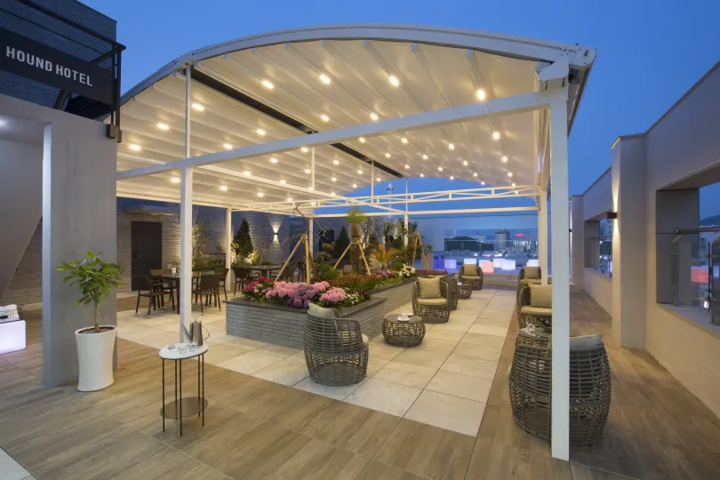 Nampo Hound Hotel Premier