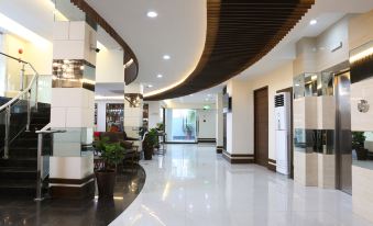 Achievers Airport Hotel