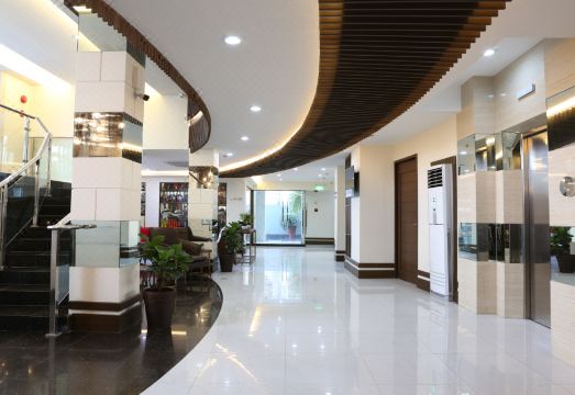 5. 어치버 에어포트..