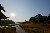 menghaidaqindaokezhan Hotels in Menghai