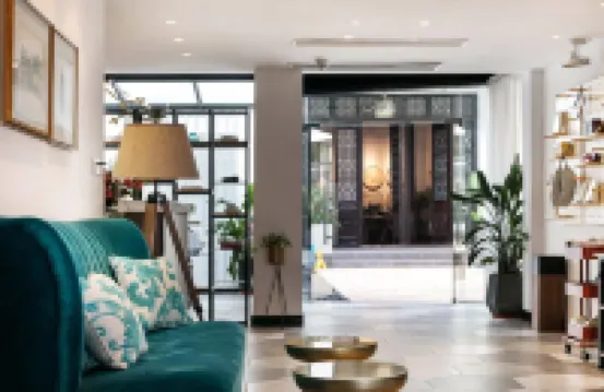 So Deep Shuanglin Inn