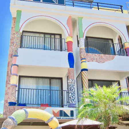 Mini Summer Hostel