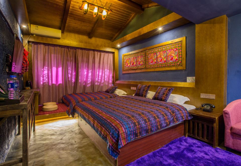 쿤밍 거리 또는 숙소 외관 이미지