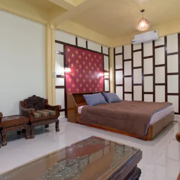 Sawatdee Guesthouse the Original Отели рядом с достопримечательностью «Пирс Kiak Kai»