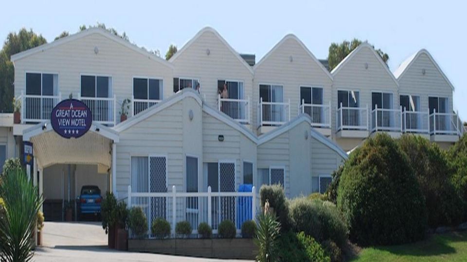 A Great Ocean View Motel