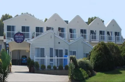 A Great Ocean View Motel