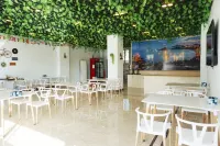 Dolphin Bay Hotel - sarapan