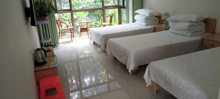 Yesanpo Happy Farmhouse Hotels in Laishui