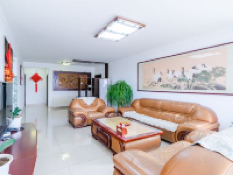 日照旅途之家公寓 - 温馨三室一厅套房