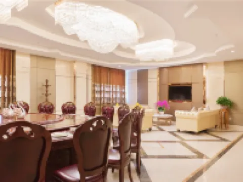 Jinju Hotel فنادق في لونغ نان