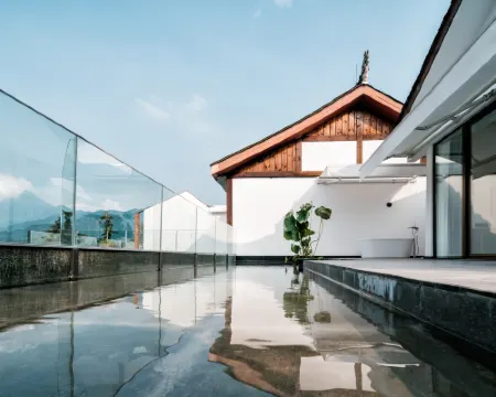 Xianzai Houshe Hotel (Dujiangyan Scenic Area) 두장옌 호텔
