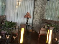 怡沁园酒店(北海高铁站大润发店)