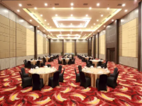 BiglandOtel Sentul - Suites and Convention Hotels in Babakan Madang