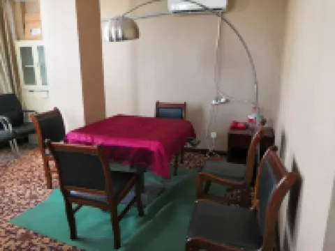 額濟納旗•儷雅|金色胡楊林Relax星級度假酒店(額濟納旗胡楊林店) 額濟納旗酒店