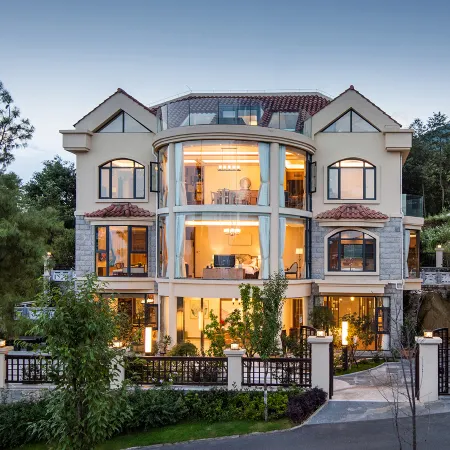 Dali Cangshan Mountain and Sea View Villa