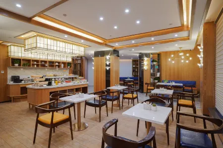 Atour Hotel Beijing Road, Jilin Отели рядом с достопримечательностью «Jihai Railway Terminal Former Site»