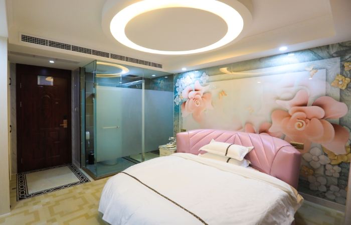 Longquan Wednesday Express Hotel