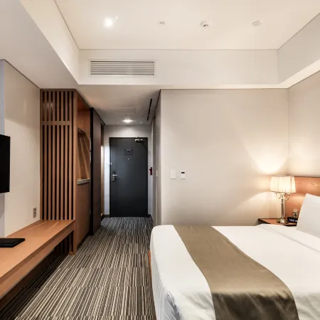 GOLDEN TULIP Incheon Airport Hotel & Suites