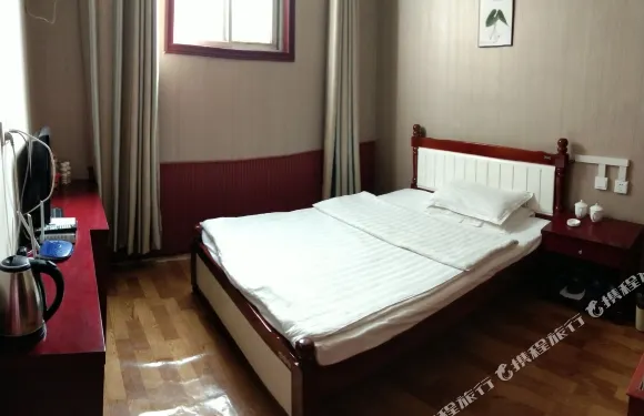 曹縣凱旋宮商務賓館