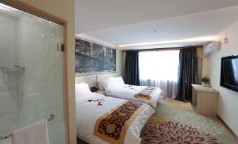 Holiday Hotel