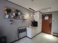 查米服务式公寓(广州北京路店) - 北欧城景大床房