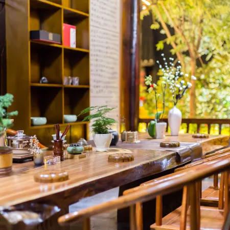 Tonghe Courtyard
