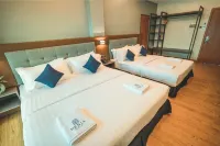Henia Hotel - balcony