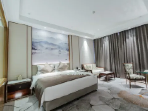 Legend Jianguo Hotel Hotels in Tonghua County