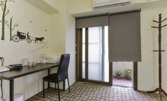 Zhongxiao Dunhua MRT Share Double room