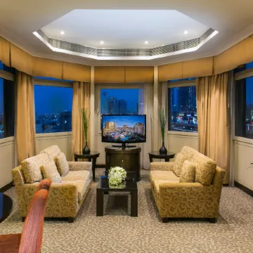 Swissôtel Al Murooj Dubai