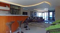7 on Marine فنادق في هرمانوس