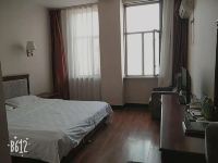 乌海巨龙商务宾馆 - 温馨大床房