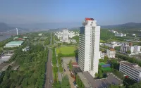 쓰리 고르지 프로젝트 호텔(이창 싼샤다바) 삼협 댐 지구 수영장 주변 호텔