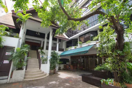 The Tarntawan Hotel Surawong Bangkok