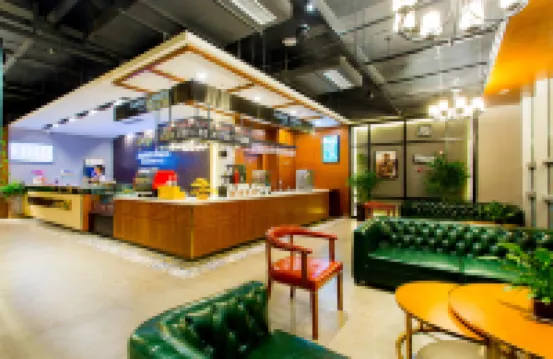 James Joyce Coffetel (Baoji High-tech Zone South High-speed Railway Station)