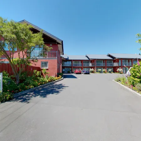 Cranford Oak Motel Отели рядом с достопримечательностью «Папани»